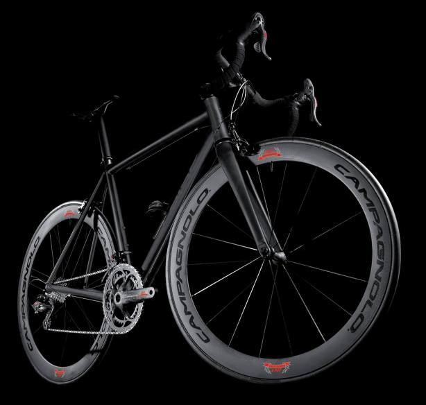 The front view of the crisptitanium fully equipped with the Campagnolo 80 Anniversary Collection 